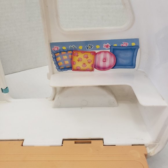 Vintage Fisher Price RV Loving Family Vacation Camper 1998 90s Y2K 2000 - Picture 4 of 16